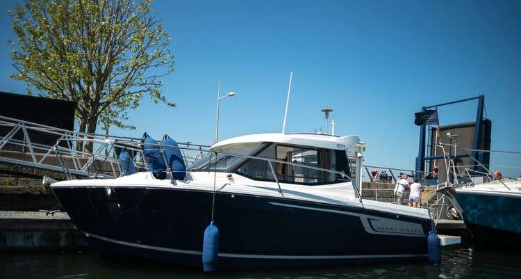 Merry Fisher 695 - Motor Boat Charter United Kingdom & Boat hire in United Kingdom England Greater London Saint Mary's Island 2