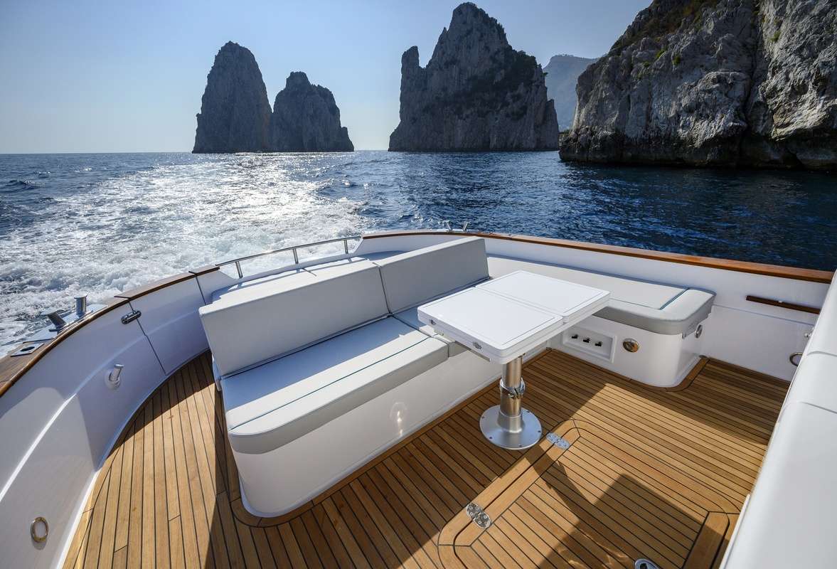 Aprea Mare 35 - Yacht Charter Sorrento & Boat hire in Italy Campania Bay of Naples Sorrento Sorrento 4