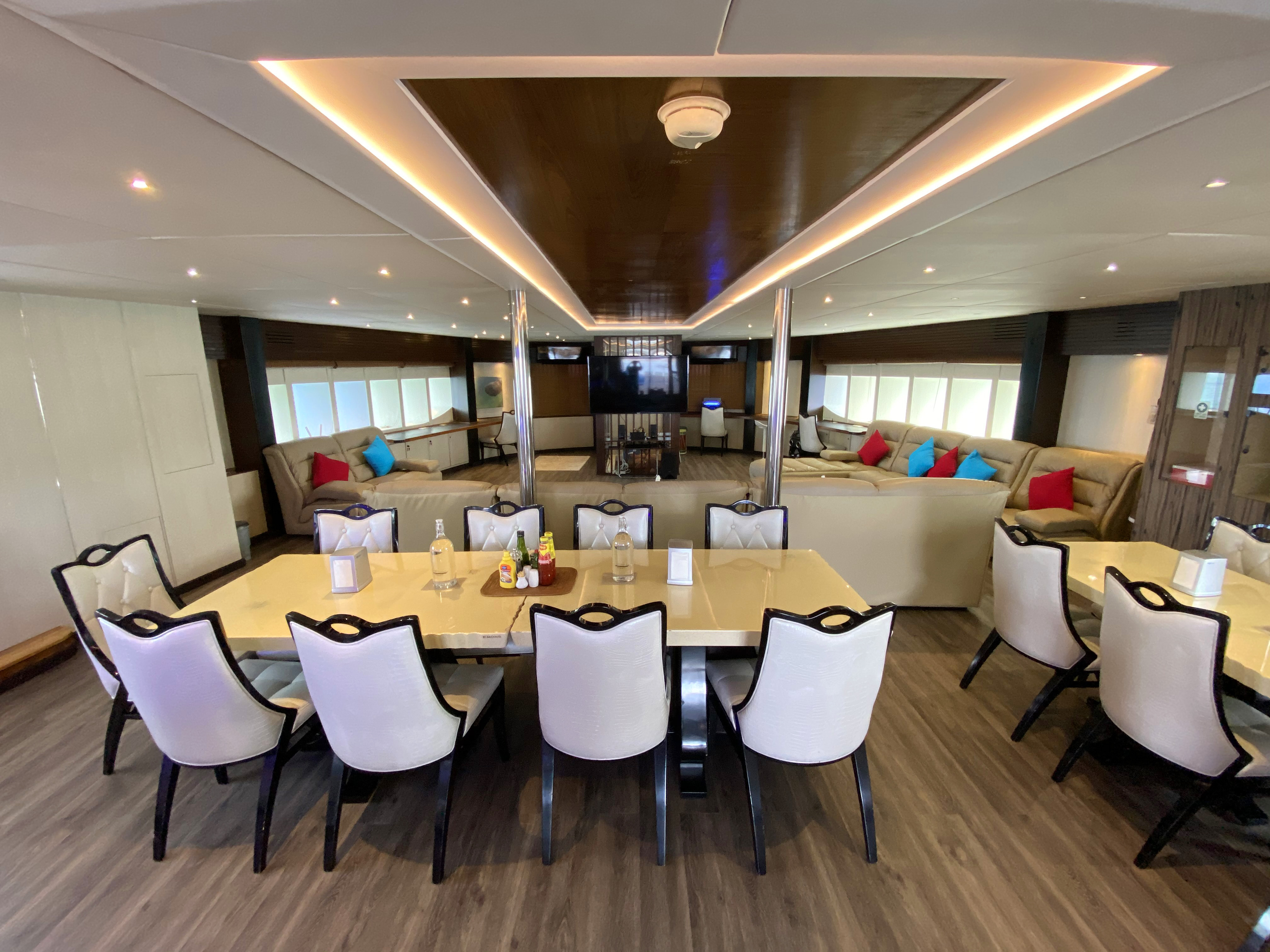 Motoryacht - Luxury yacht charter Maldives & Boat hire in Maldives Hulhumale Hulhumale 3