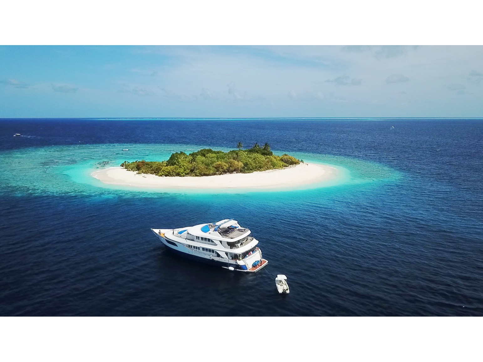 Motoryacht - Luxury yacht charter Maldives & Boat hire in Maldives Hulhumale Hulhumale 1