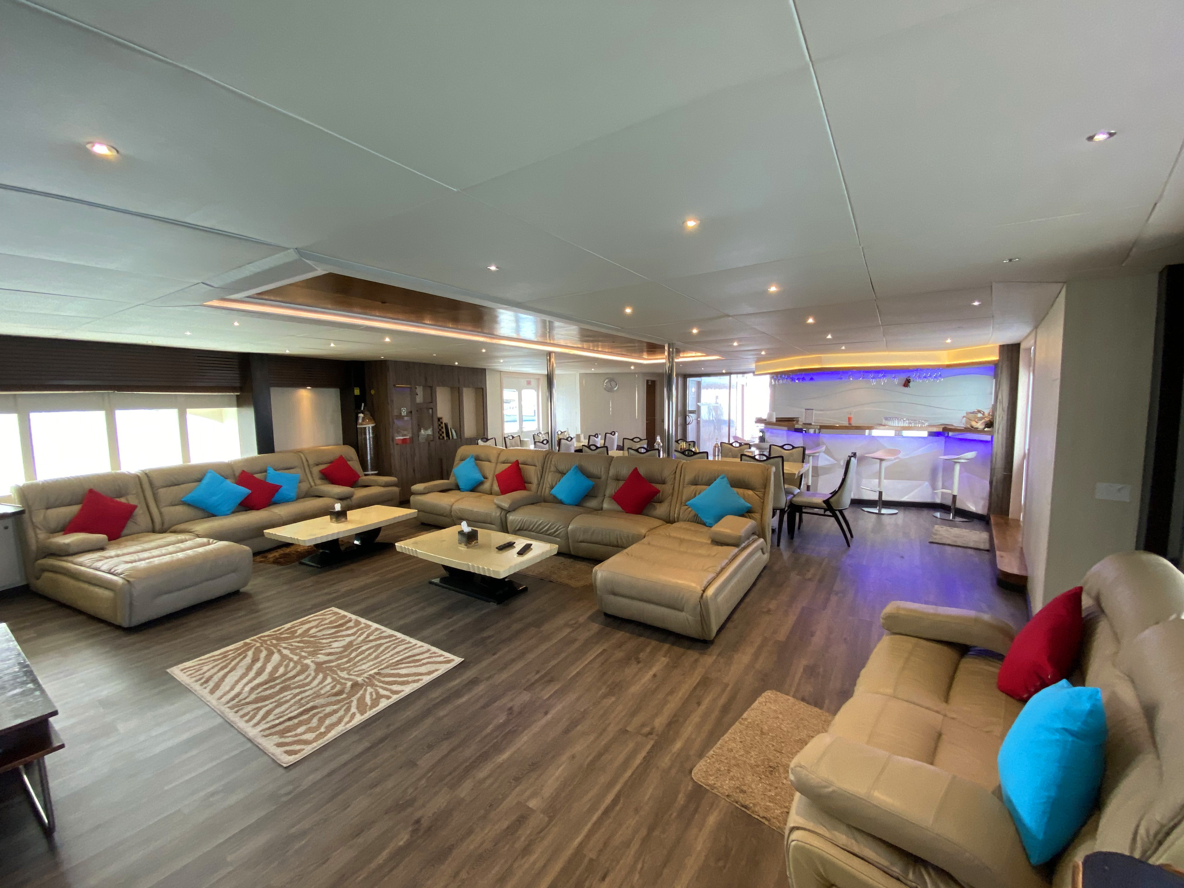Motoryacht - Luxury yacht charter Maldives & Boat hire in Maldives Hulhumale Hulhumale 6