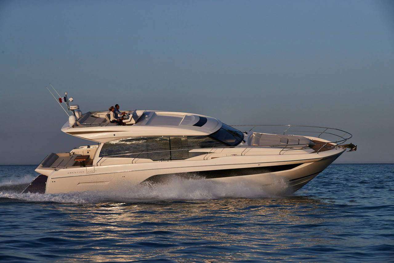 590 Fly - Yacht Charter Cannes & Boat hire in France French Riviera Cannes Vieux port de Vallauris 1