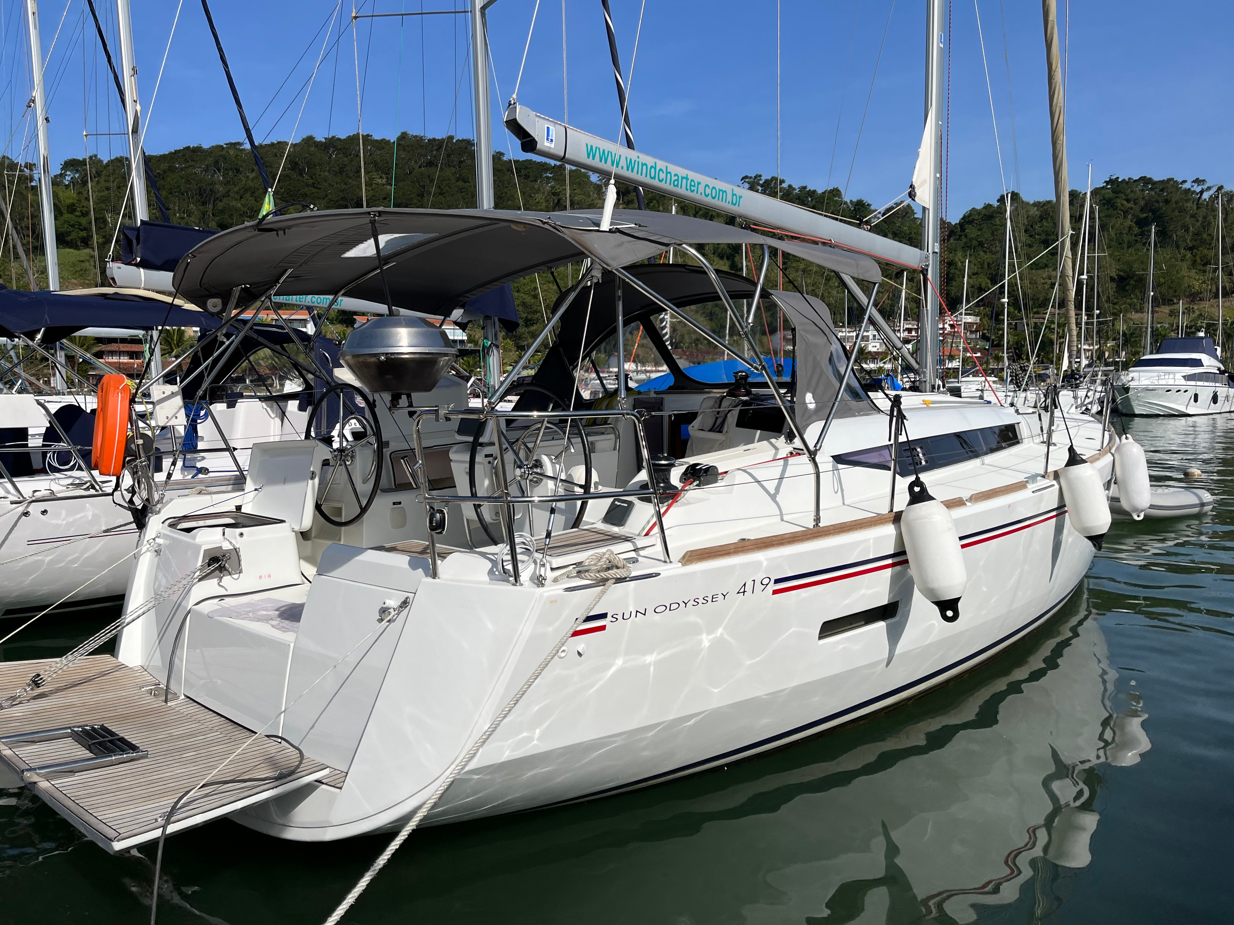 Sun Odyssey 419 - Location de yacht en Bresil & Boat hire in Brazil Rio de Janeiro Paraty Marina Porto Imperial 1