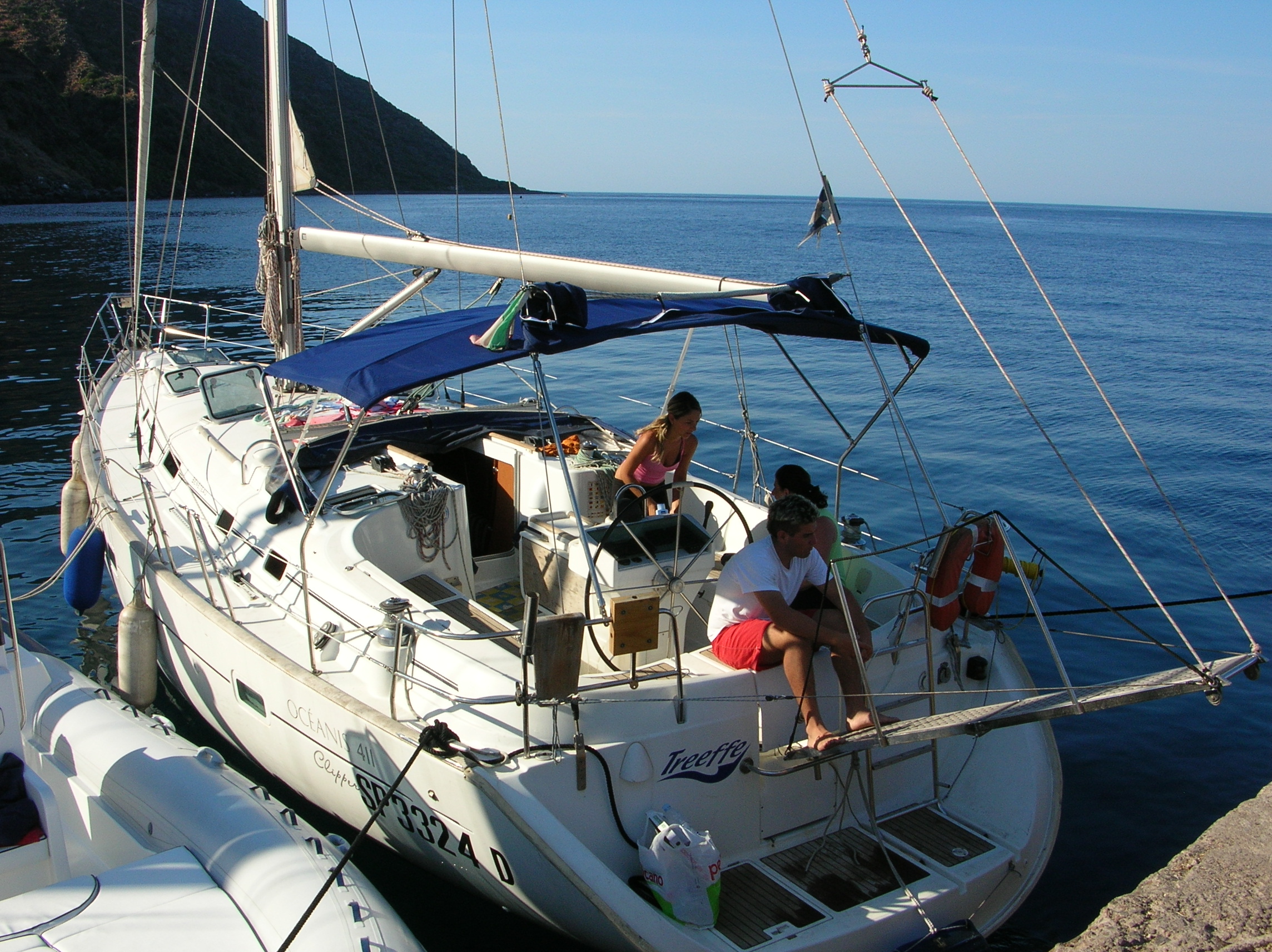 Oceanis 411 - Yacht Charter Milazzo & Boat hire in Italy Sicily Aeolian Islands Milazzo Marina Poseidon 1