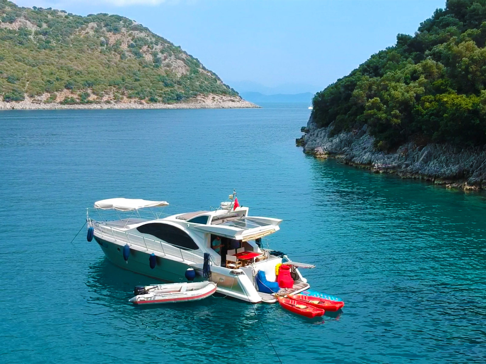 Azimut 43 S - Gulet Charter Turkey & Boat hire in Turkey Turkish Riviera Lycian coast Göcek Göcek Mucev Marina 3