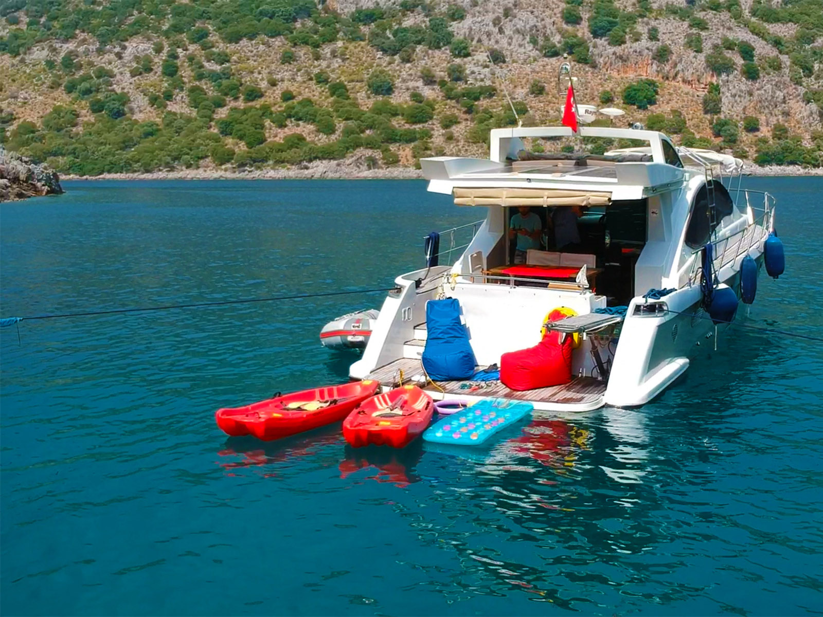 Azimut 43 S - Gulet Charter Turkey & Boat hire in Turkey Turkish Riviera Lycian coast Göcek Göcek Mucev Marina 6