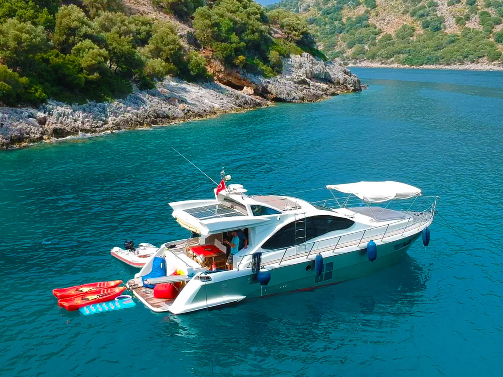 Azimut 43 S - Gulet Charter Turkey & Boat hire in Turkey Turkish Riviera Lycian coast Göcek Göcek Mucev Marina 1