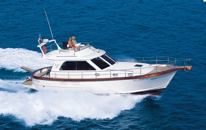 Sciallino 40 - Motor Boat Charter Sardinia & Boat hire in Italy Sardinia Costa del Sud Gulf of Cagliari Cagliari Marina di Sant'Elmo 3