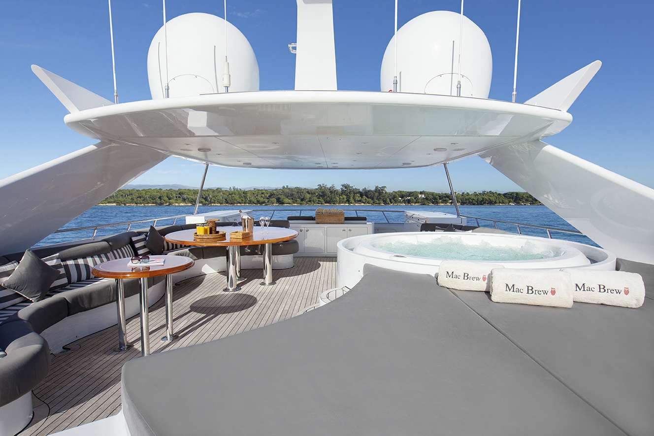 MAC BREW - Yacht Charter Roda de Barà & Boat hire in Balearics & Spain 3