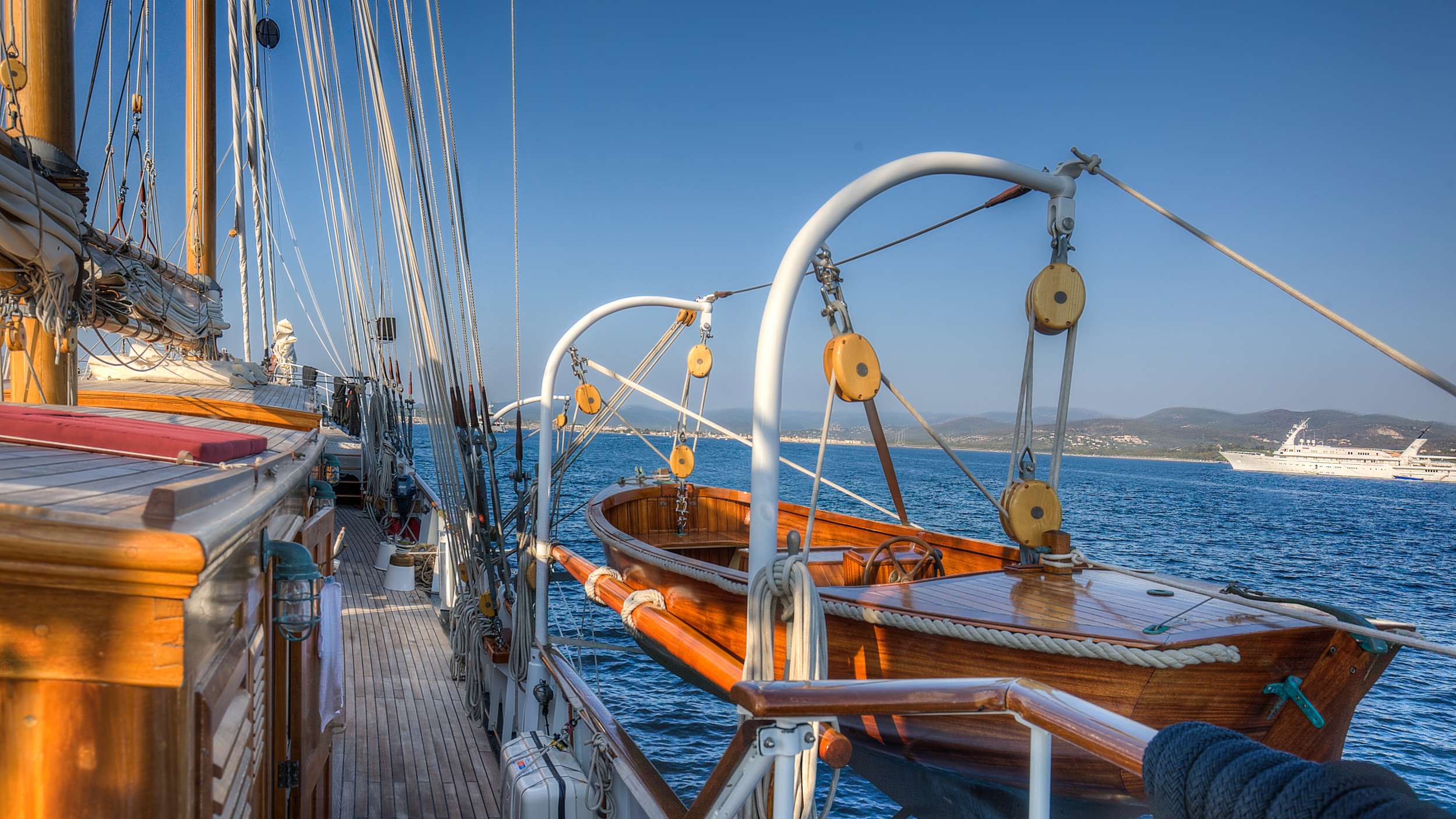 Trinakria - Yacht Charter Naples & Boat hire in Fr. Riviera & Tyrrhenian Sea 5