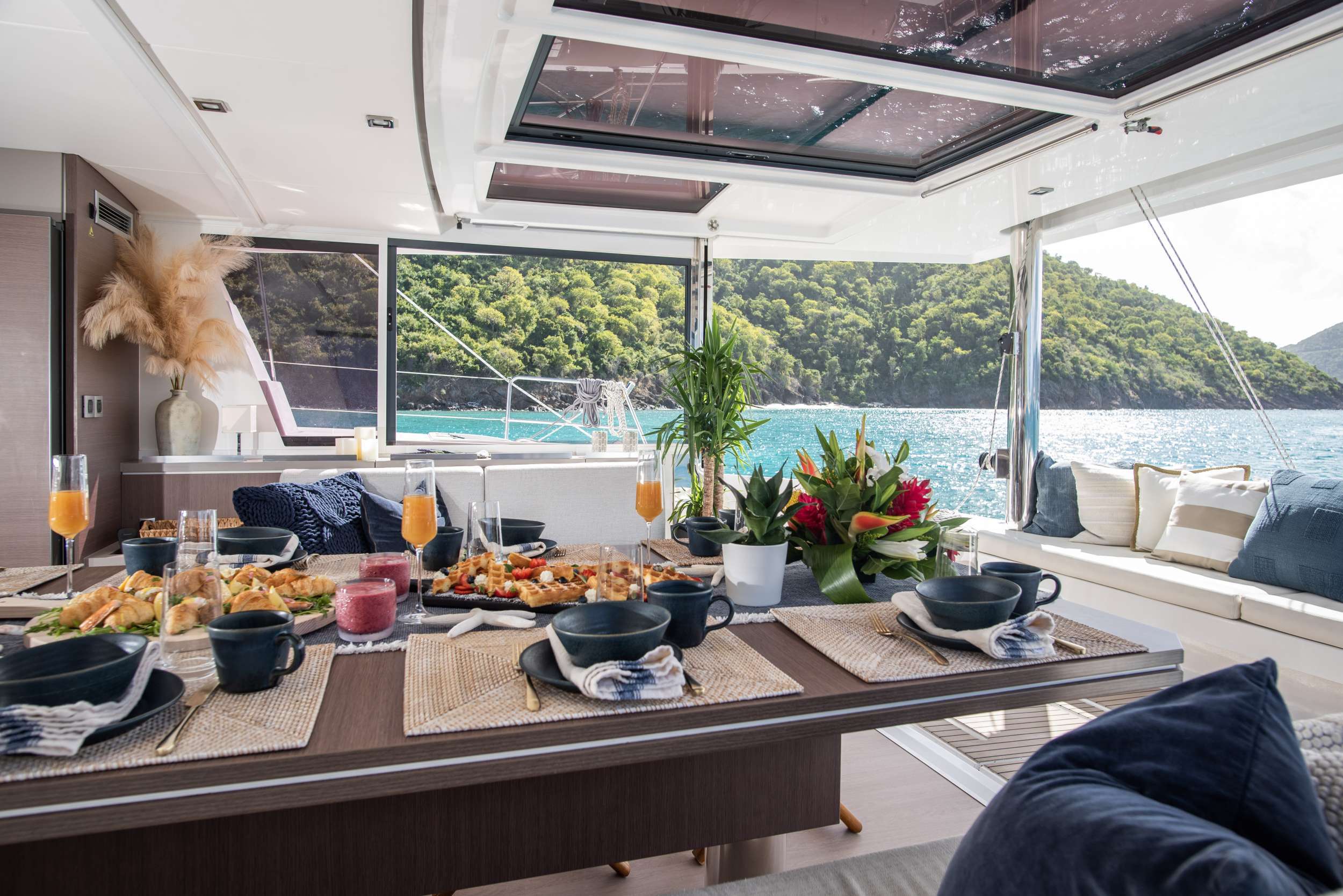 SUN DAZE 5.4 - Luxury yacht charter British Virgin Islands & Boat hire in Caribbean Virgin Islands 4