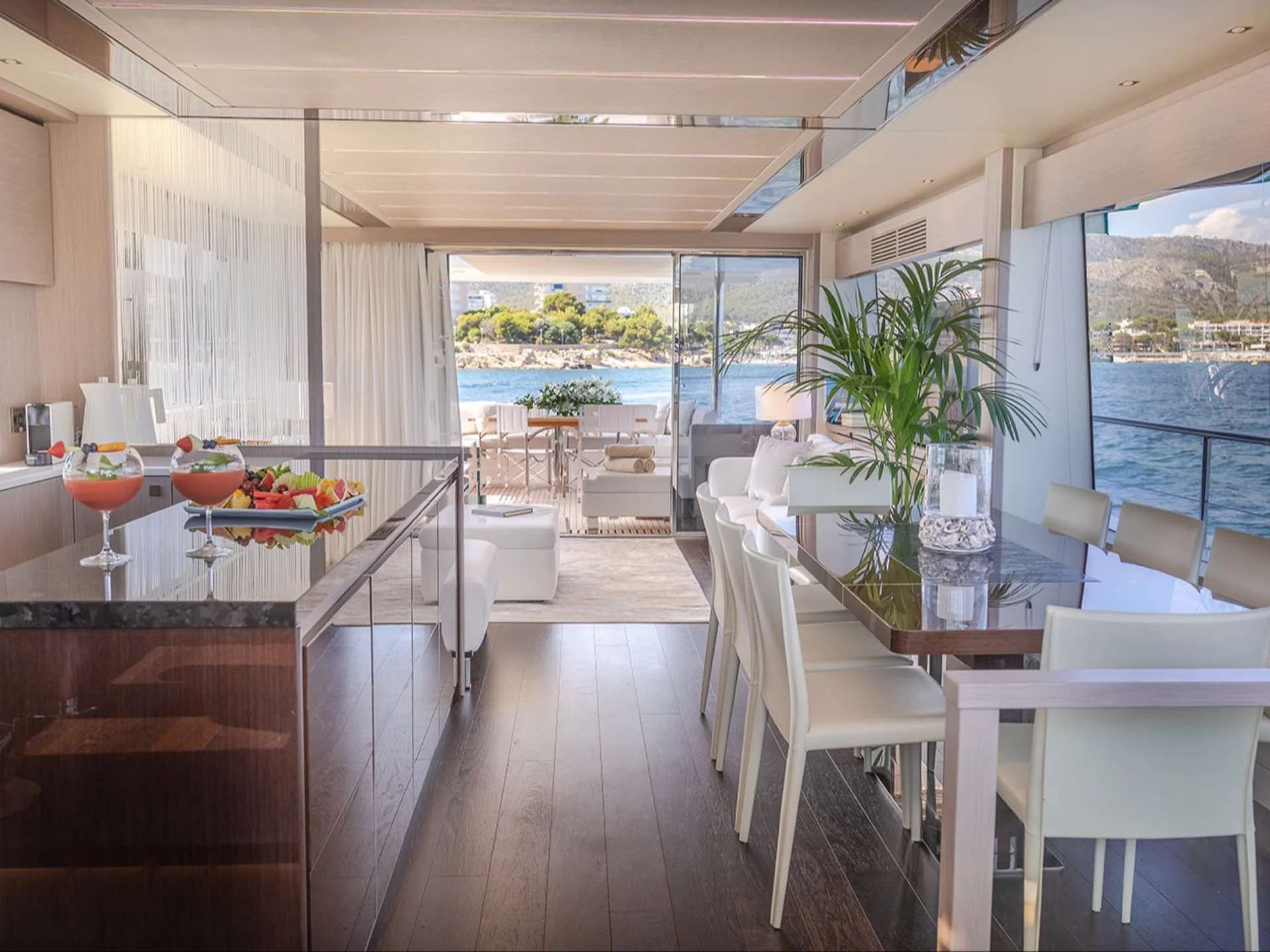 LADY M - Luxury yacht charter Balearics & Boat hire in W. Med -Naples/Sicily, W. Med -Riviera/Cors/Sard., W. Med - Spain/Balearics 3