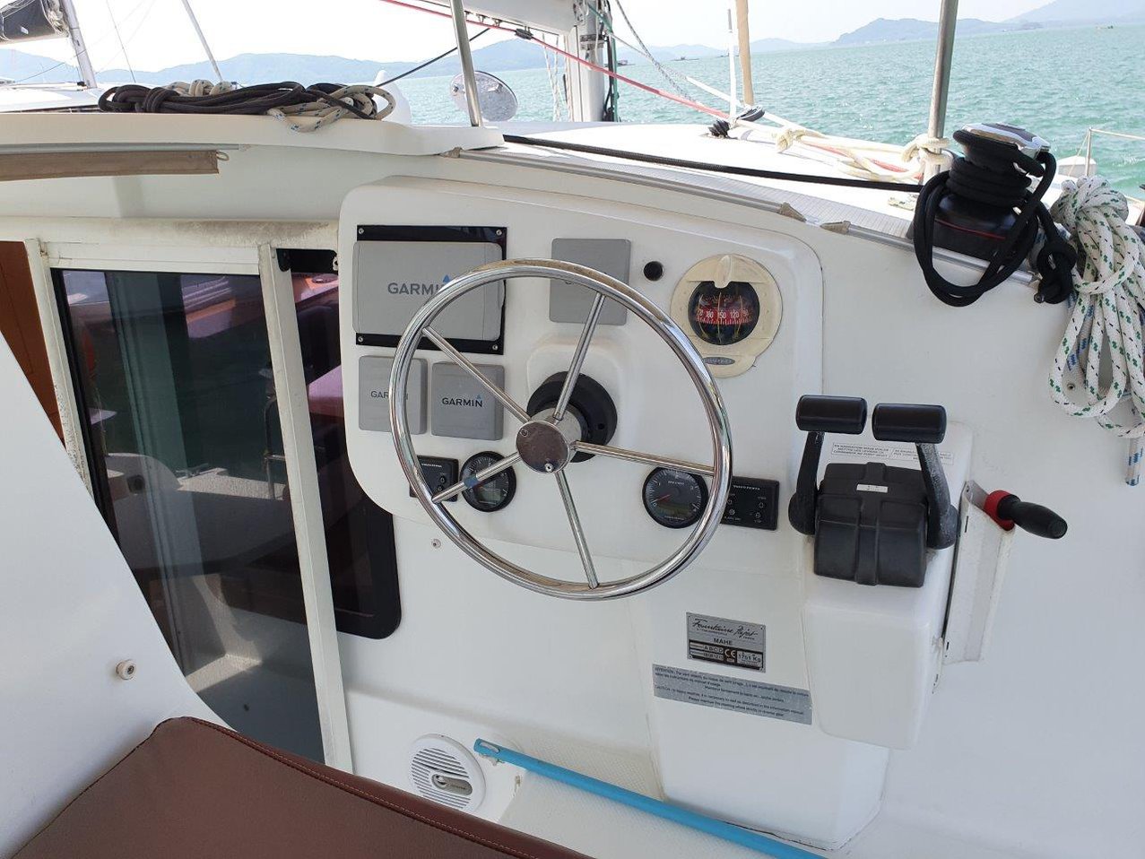 Mahe 36 - 3 cab. - Catamaran Charter Australia & Boat hire in Australia Queensland Whitsundays Coral Sea Marina 5