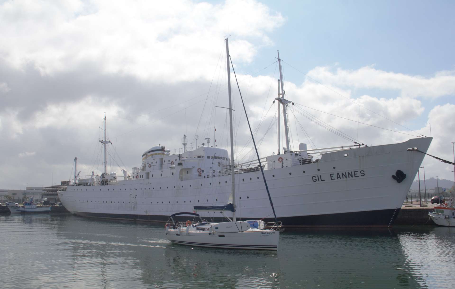 Sun Odyssey 39i - Sailboat Charter Portugal & Boat hire in Portugal Viana do Castelo 3