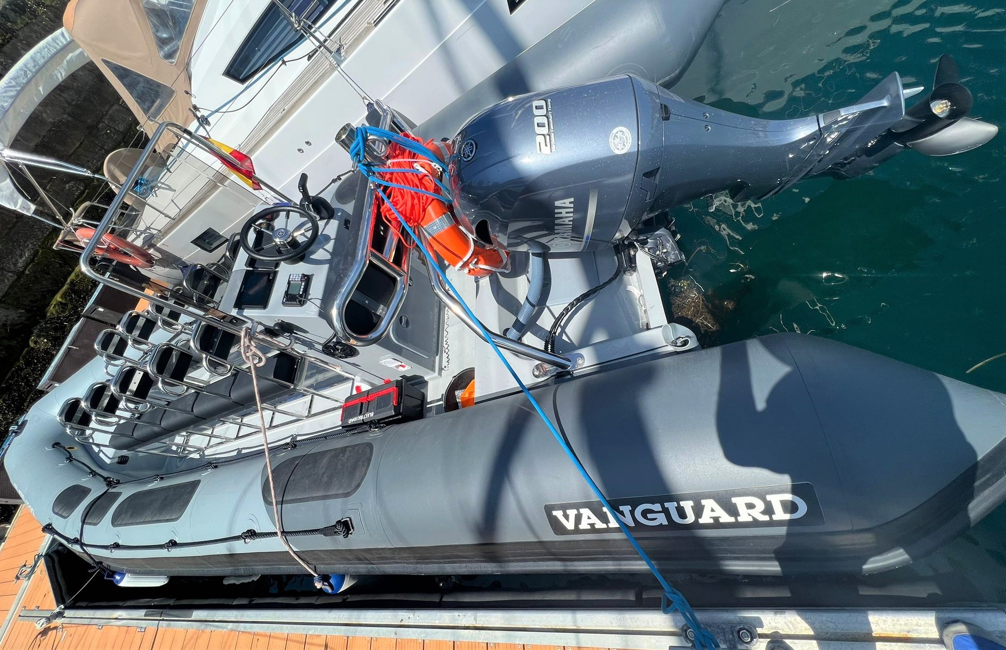 Vanguard DR-760 - Yacht Charter Pontevedra & Boat hire in Spain Galicia Pontevedra Real Club Nautico de Vigo 4