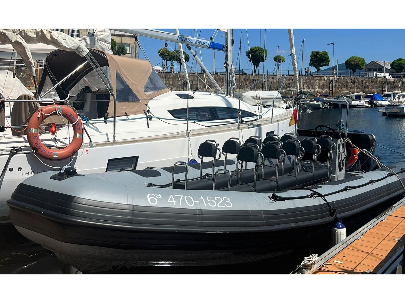 Vanguard DR-760 - Yacht Charter Pontevedra & Boat hire in Spain Galicia Pontevedra Real Club Nautico de Vigo 1