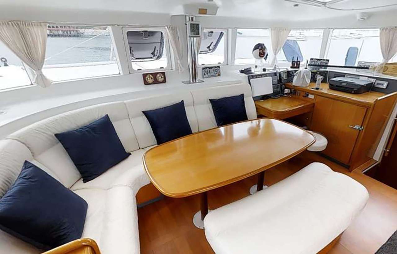 ALTITUDE ADJUSTMENT - Sailboat Charter Bahamas & Boat hire in Caribbean 3