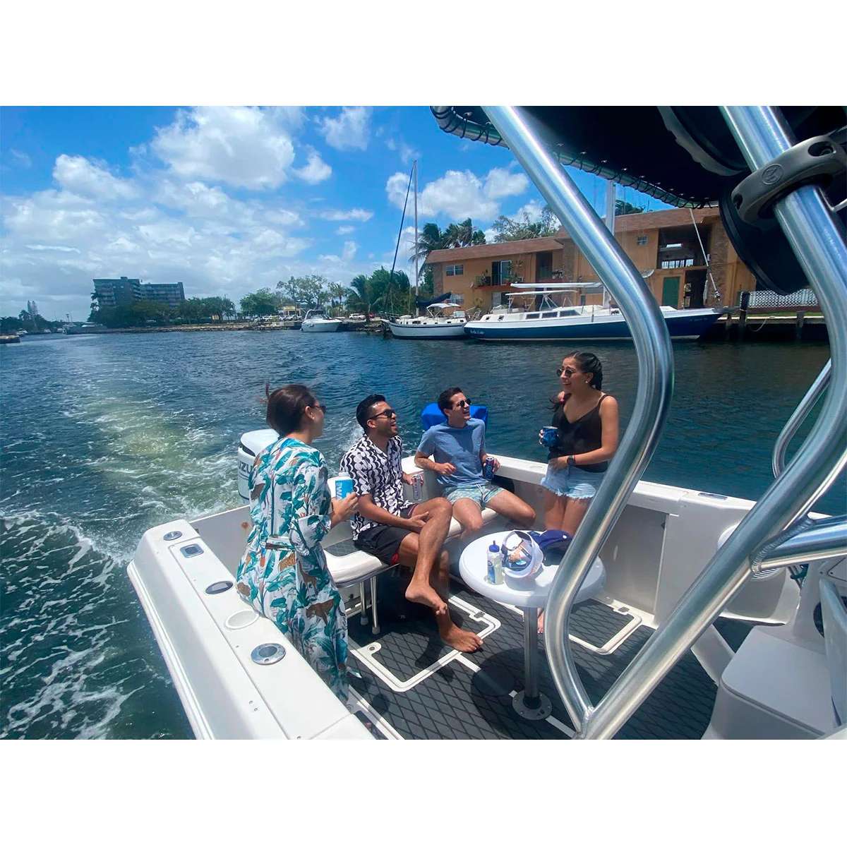 29ft - Motor Boat Charter USA & Boat hire in United States Florida Miami Beach Miami Beach Marina 2