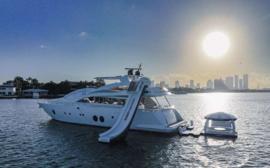 Aicon 85 - Motor Boat Charter USA & Boat hire in United States Florida Miami Beach Miami Beach Marina 3