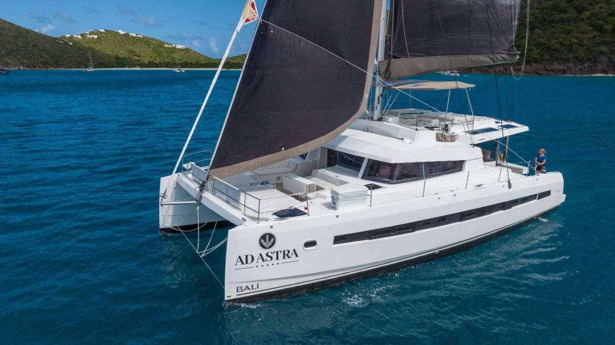 HIGH 5 - Catamaran Charter Antigua & Boat hire in Caribbean 3