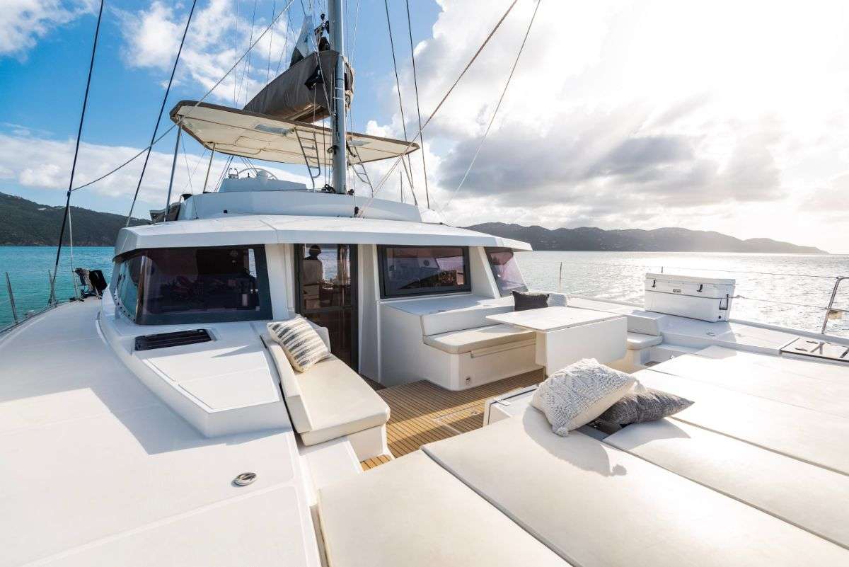 HIGH 5 - Yacht Charter Antigua & Boat hire in Caribbean 5