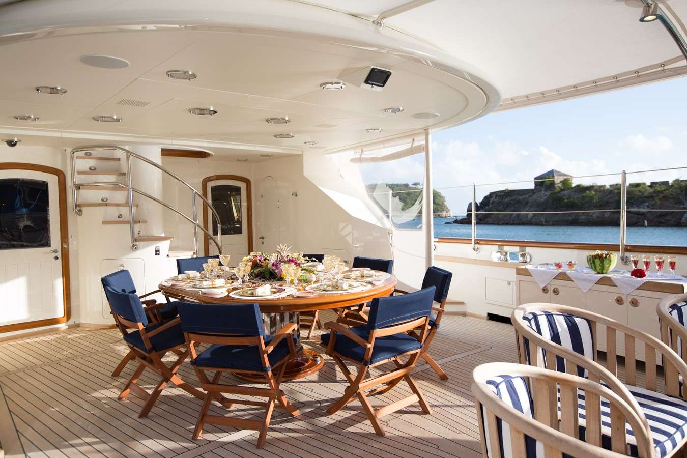 ELLEN - Luxury yacht charter St Martin & Boat hire in W. Med -Naples/Sicily, W. Med -Riviera/Cors/Sard., Caribbean Leewards, Caribbean Windwards, Turkey, W. Med - Spain/Balearics, Caribbean Leewards, Caribbean Windwards 4