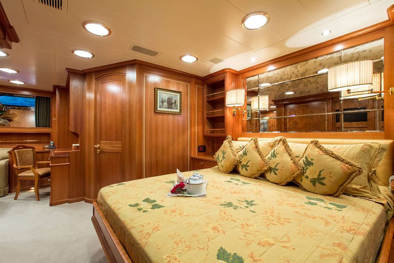 ELLEN - Luxury yacht charter Sicily & Boat hire in W. Med -Naples/Sicily, W. Med -Riviera/Cors/Sard., Caribbean Leewards, Caribbean Windwards, Turkey, W. Med - Spain/Balearics, Caribbean Leewards, Caribbean Windwards 6