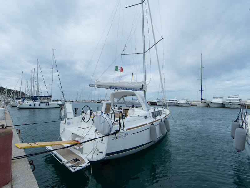 Oceanis 35.1 - Yacht Charter Punta Ala & Boat hire in Italy Punta Ala Punta Ala 2