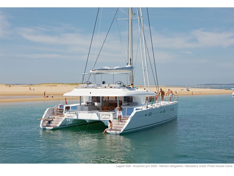 Lagoon 620 - Luxury yacht charter Sicily & Boat hire in Italy Sicily Aeolian Islands Capo d'Orlando Capo d'Orlando Marina 2