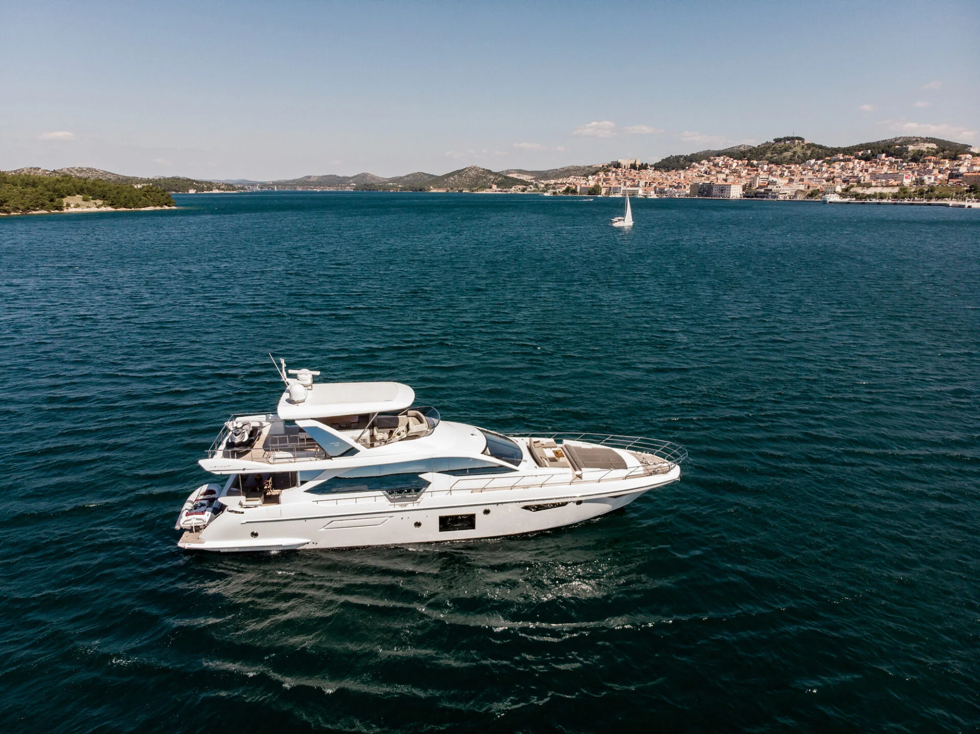 Azimut 72 - Yacht Charter Seget Donji & Boat hire in Croatia Split-Dalmatia Split Trogir Seget Donji Marina Baotić 2