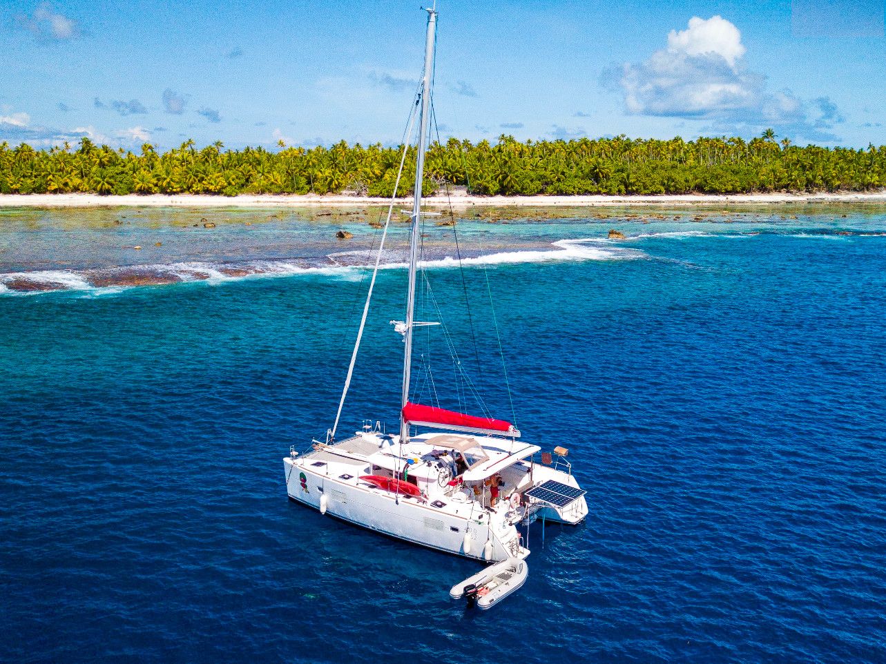 Lagoon 400 S2 - Yacht Charter French Polynesia & Boat hire in French Polynesia Society Islands Tahiti Papeete Papeete 1