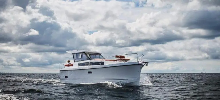 Nexus Revo 870 Prestige - Motor Boat Charter Poland & Boat hire in Poland Węgorzewo Port Sztynort 2