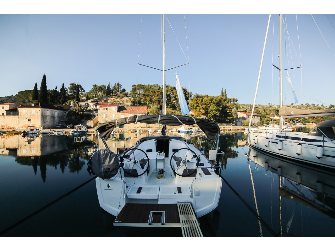 Sun Odyssey 349 - Yacht Charter Ploče & Boat hire in Croatia Dubrovnik-Neretva Ploče Ploče City Port 3