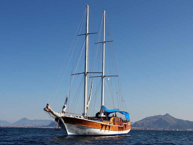 Gulet - Yacht Charter Tropea & Boat hire in Italy Tropea Porto di Tropea 1