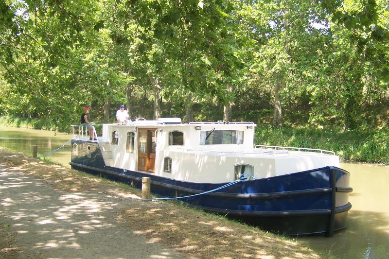 EuroClassic 149 - Yacht Charter Capestang & Boat hire in France Inland France Canal du Midi Capestang Capestang 1