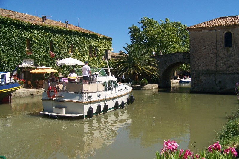 Linssen Grand Sturdy 30.9 AC - Yacht Charter Capestang & Boat hire in France Inland France Canal du Midi Capestang Capestang 1