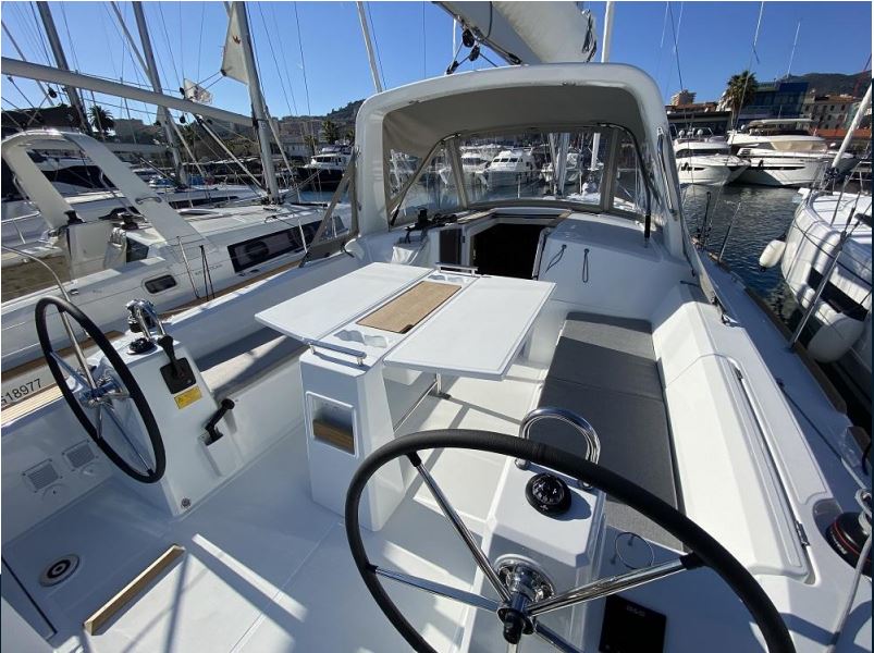 Oceanis 38.1 - Sailboat Charter France & Boat hire in France French Riviera Grimaud Port Grimaud 2