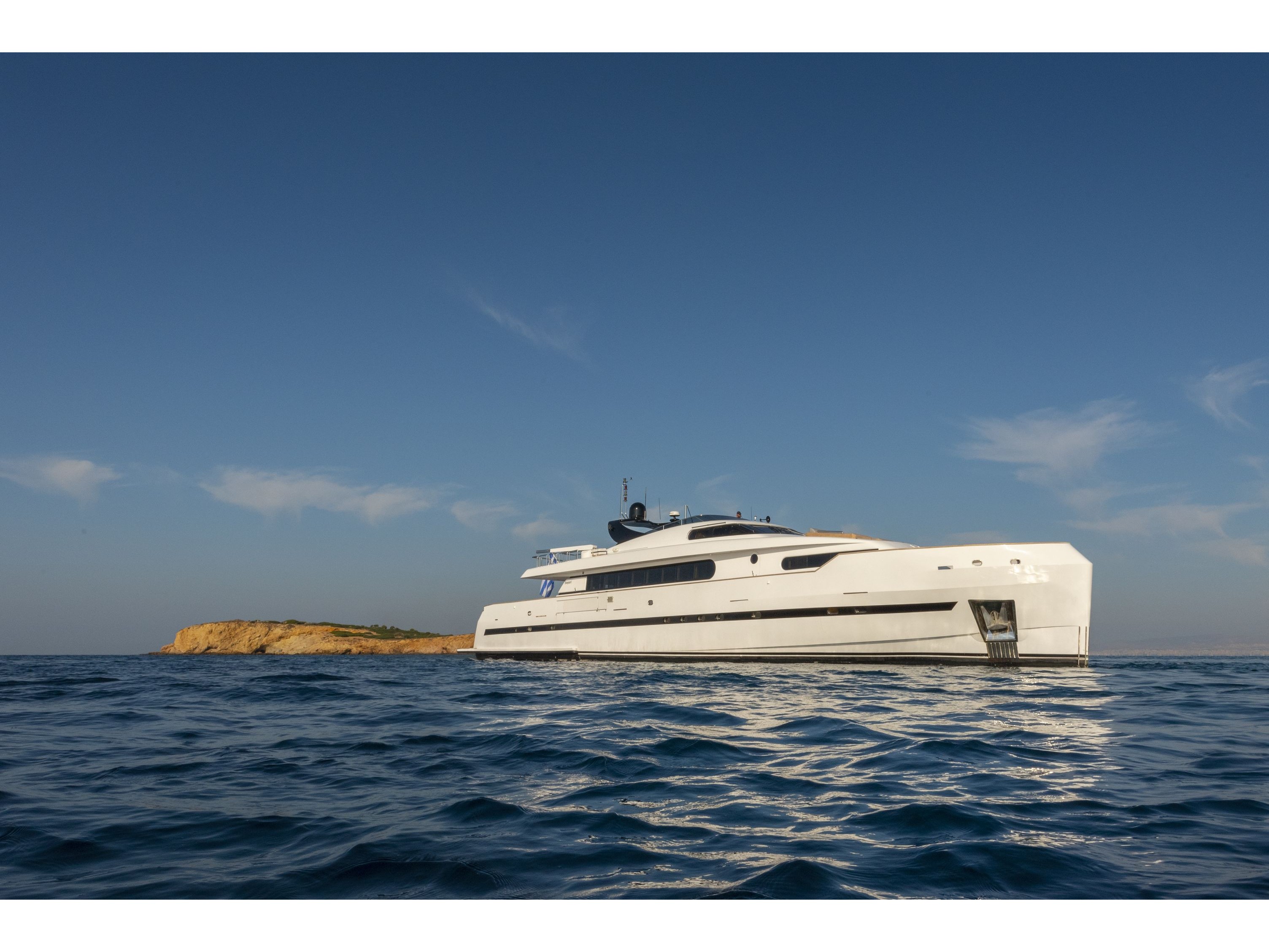 Motoryacht - Superyacht charter Saint Vincent and the Grenadines & Boat hire in Greece Athens and Saronic Gulf Athens Piraeus Athens Marina S.A. 1