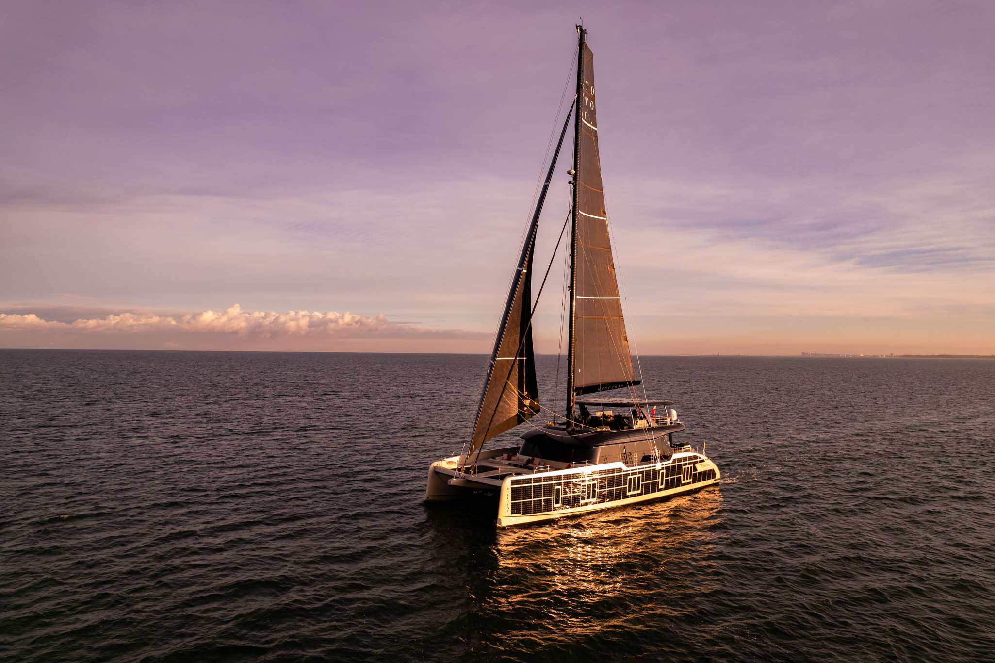 OTOCTONE - Yacht Charter Calanova & Boat hire in Europe (Spain, France, Italy) 1