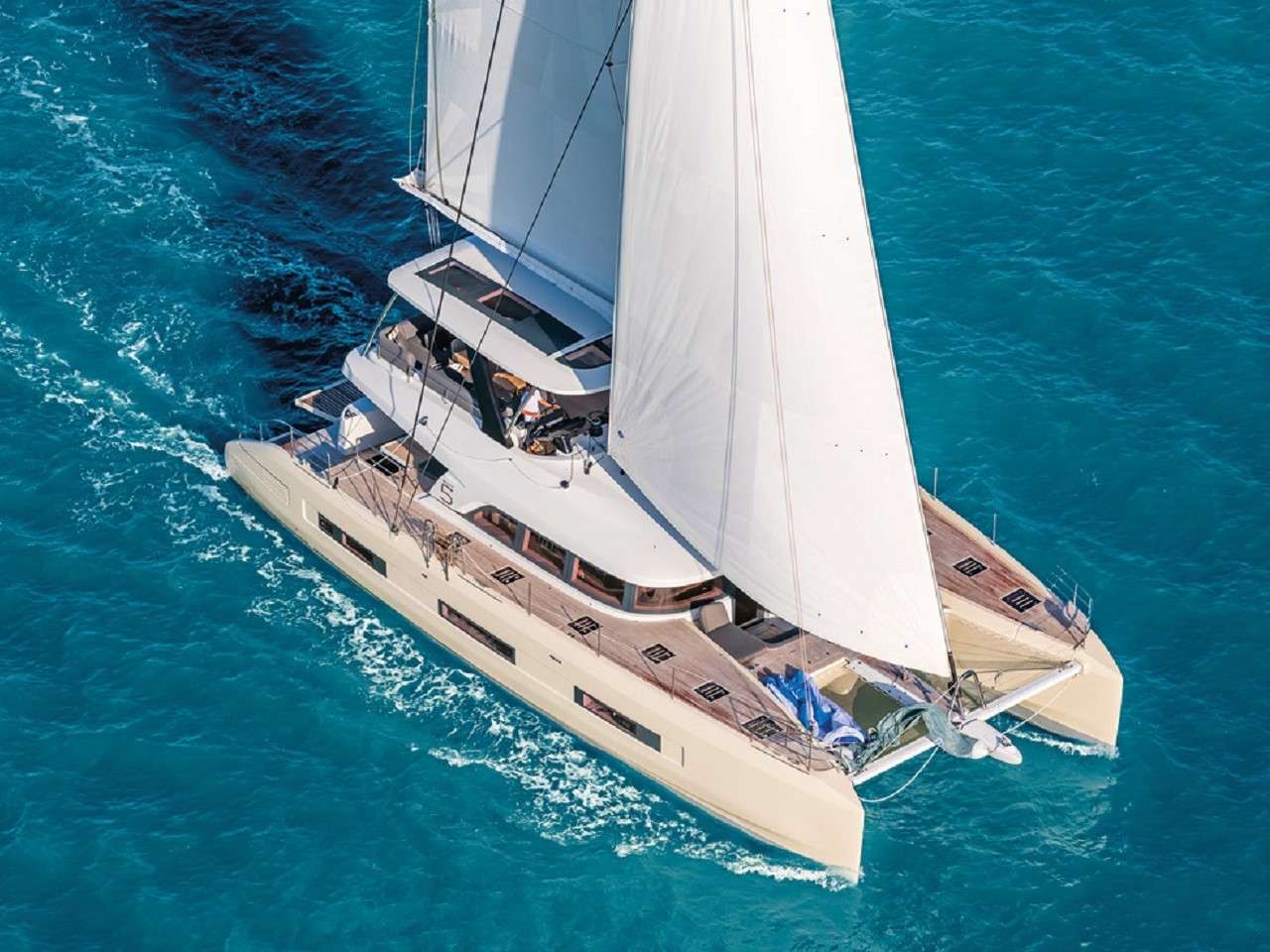 REVE BLEU - Yacht Charter Amalfi Coast & Boat hire in W. Med -Naples/Sicily, Greece, W. Med -Riviera/Cors/Sard., Turkey, Croatia | Winter: Caribbean Virgin Islands (US/BVI), Caribbean Leewards, Caribbean Windwards 1