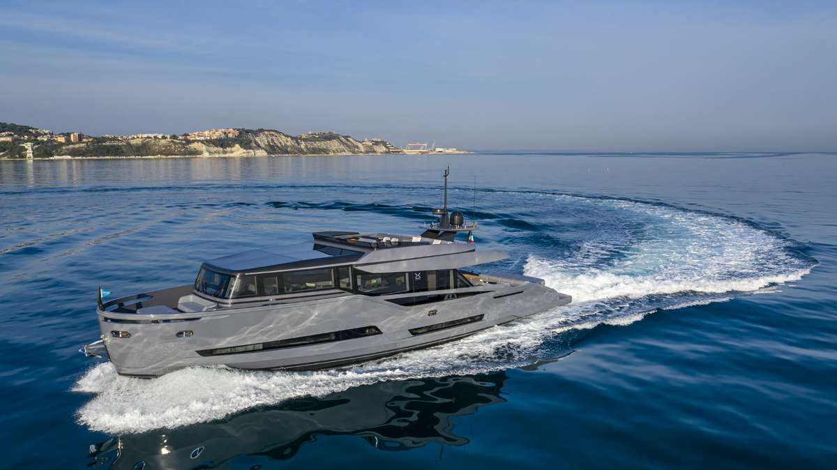 HAZE - Motor Boat Charter Spain & Boat hire in W. Med -Naples/Sicily, W. Med -Riviera/Cors/Sard., W. Med - Spain/Balearics 1