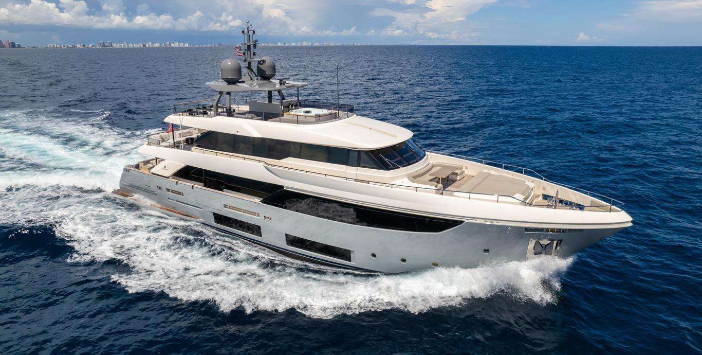 FIFI - Yacht Charter Annapolis & Boat hire in US East Coast & Bahamas 1
