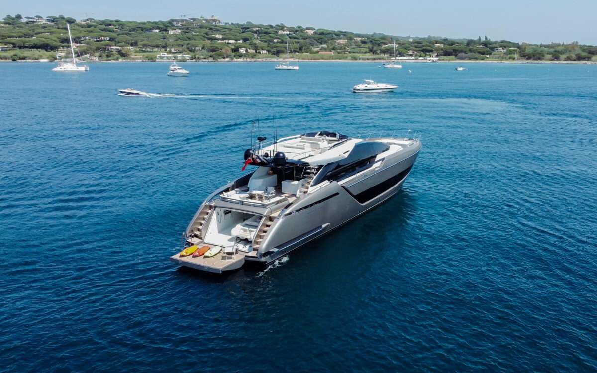 KAR - Yacht Charter Marina di Pisa & Boat hire in Fr. Riviera & Tyrrhenian Sea 1