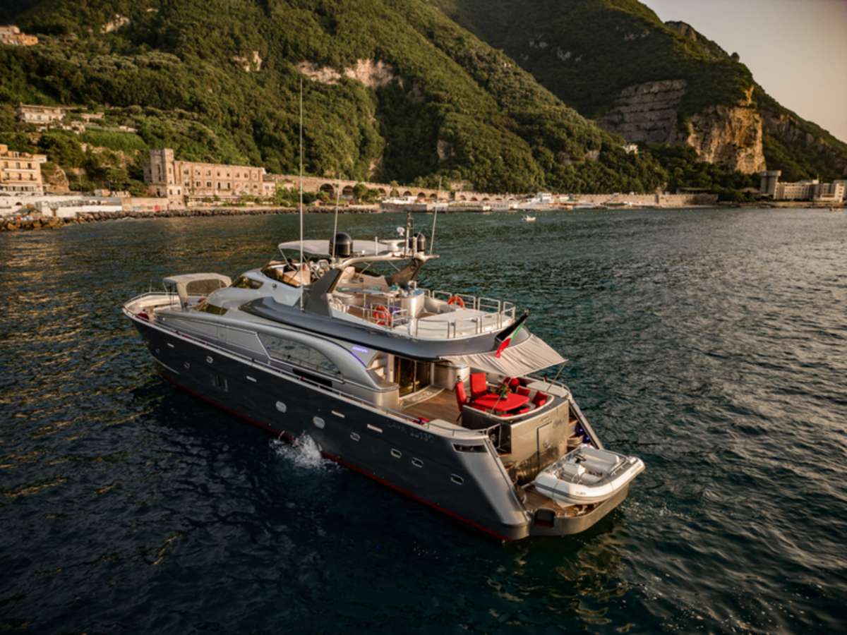 LADY B - Superyacht charter Sicily & Boat hire in Fr. Riviera & Tyrrhenian Sea 1