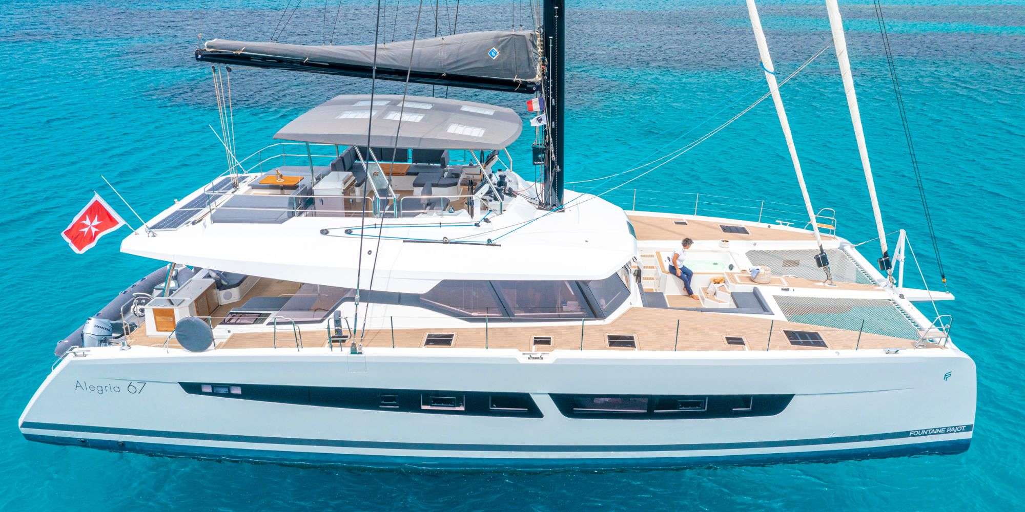 SEMPER FIDELIS - Catamaran Charter Guadeloupe & Boat hire in Bahamas & Caribbean 1
