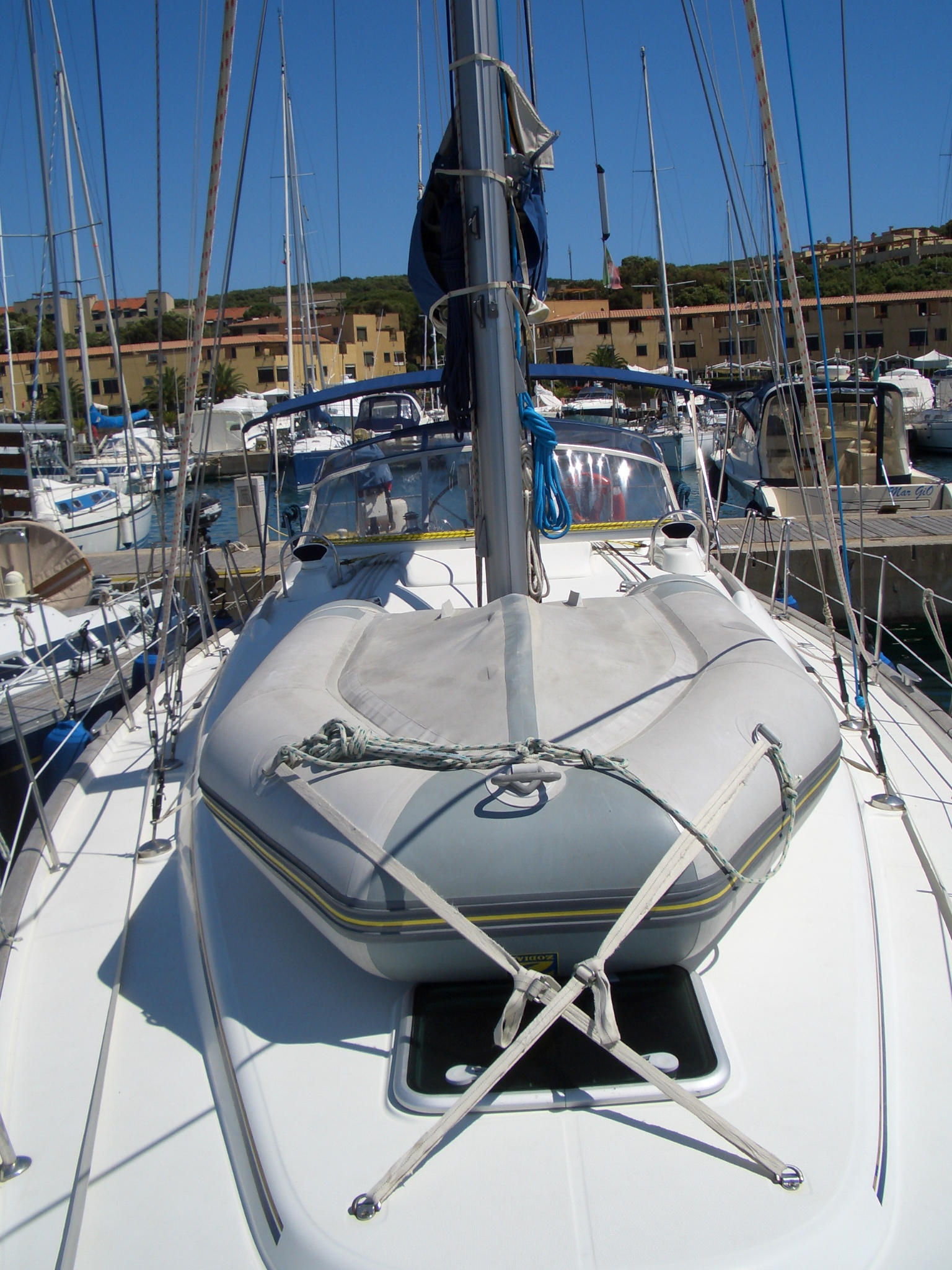 Oceanis 423 - Yacht Charter Punta Ala & Boat hire in Italy Punta Ala Punta Ala 4