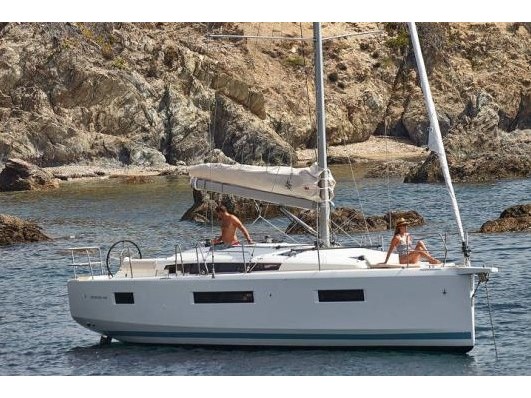 Sun Odyssey 440 - Yacht Charter Pag & Boat hire in Spain Balearic Islands Mallorca Palma De Mallorca Palma de Mallorca Marina Palma Cuarentena 1