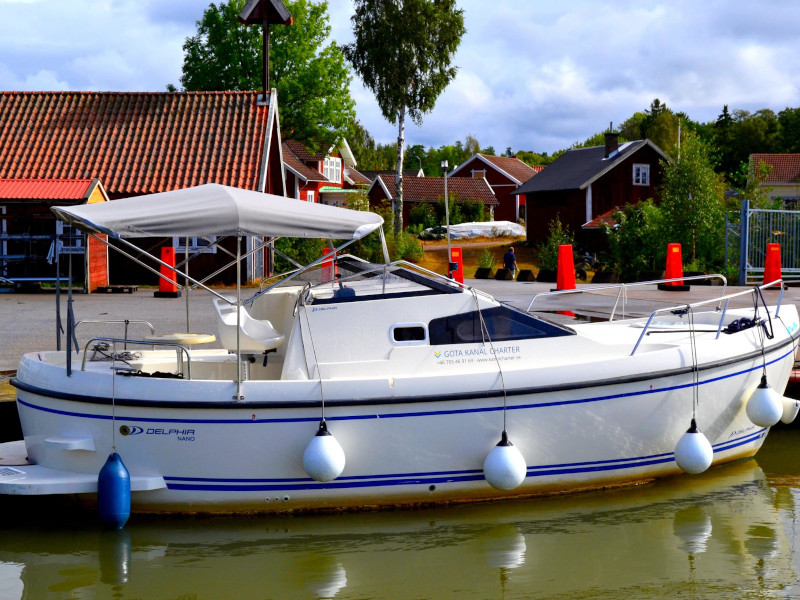 Delphia Nano - Motor Boat Charter Sweden & Boat hire in Sweden Motala Motala Harbour 6