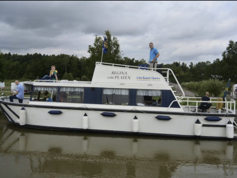Regina von Platen - Motor Boat Charter Sweden & Boat hire in Sweden Motala Motala Harbour 1