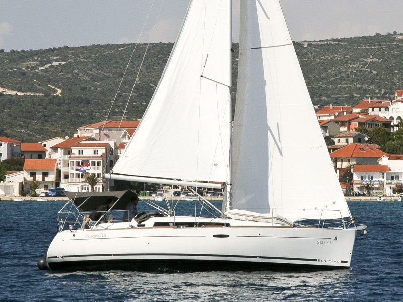 Oceanis 34 - Yacht Charter Pula & Boat hire in Croatia Istria and Kvarner Gulf Pula Pula Tehnomont Marina Veruda 3